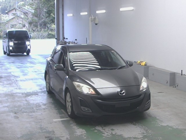 MAZDA AXELA 2010