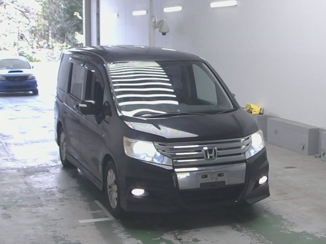 HONDA STEP WAGON 2009