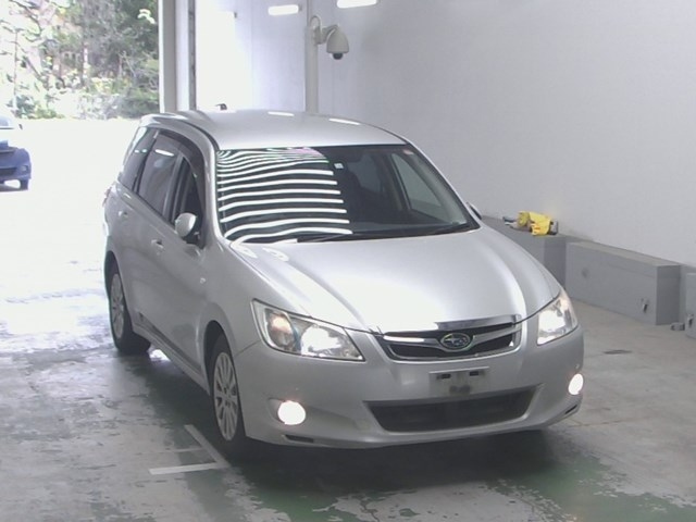 SUBARU EXIGA 2010