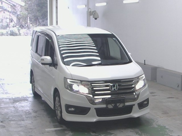 HONDA STEP WAGON 2012