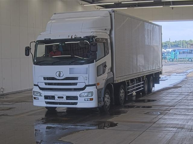 NISSAN QUON