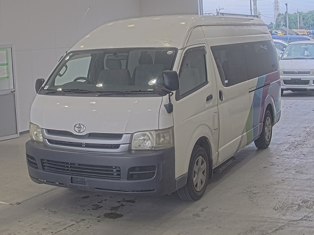 TOYOTA HIACE 2005