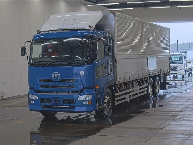NISSAN QUON 2011