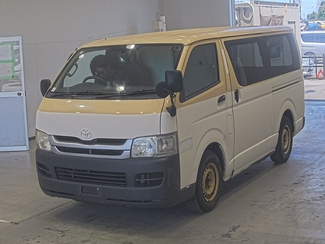 TOYOTA HIACE VAN 2008