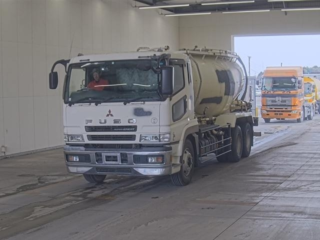 MITSUBISHI SUPER GREAT 2006