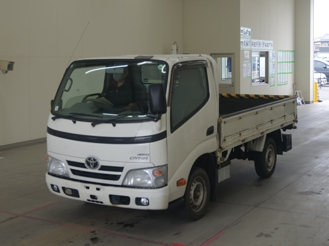 TOYOTA DYNA 2013
