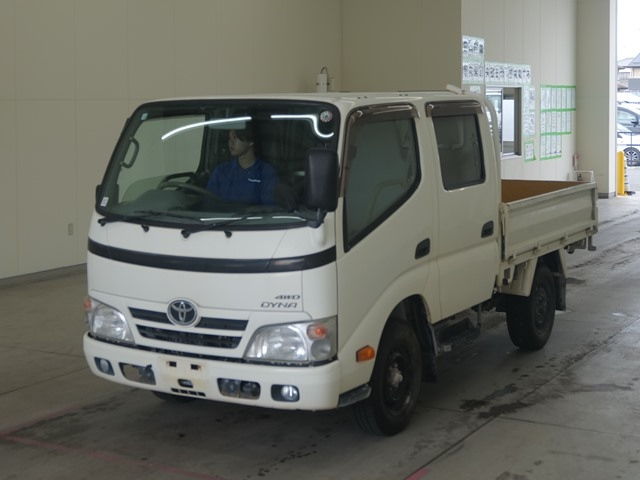 TOYOTA DYNA 2015
