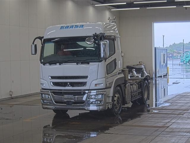 MITSUBISHI SUPER GREAT 2012