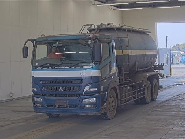 MITSUBISHI SUPER GREAT 2008
