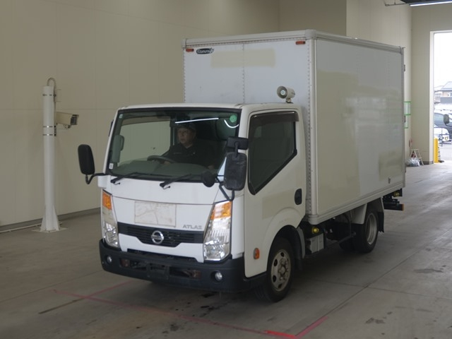 NISSAN ATLAS 2014
