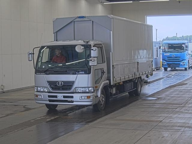 NISSAN CONDOR 2008