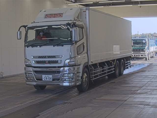 MITSUBISHI SUPER GREAT 2008