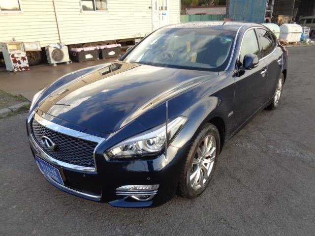 NISSAN FUGA 2018