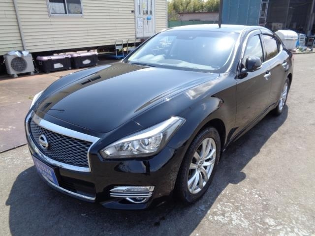NISSAN FUGA