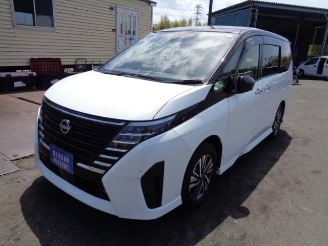 NISSAN SERENA 2023
