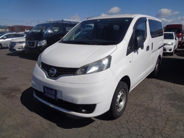 NISSAN NV200 2019