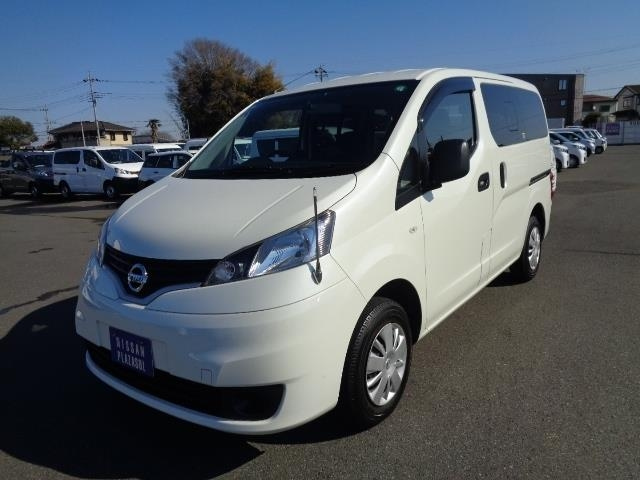 NISSAN NV200 2019