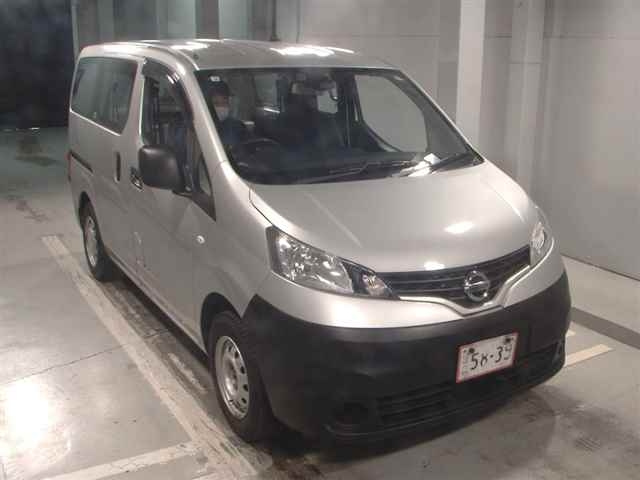 NISSAN NV200 2020