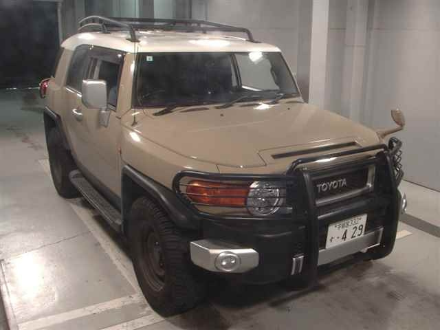 TOYOTA FJ CRUISER
