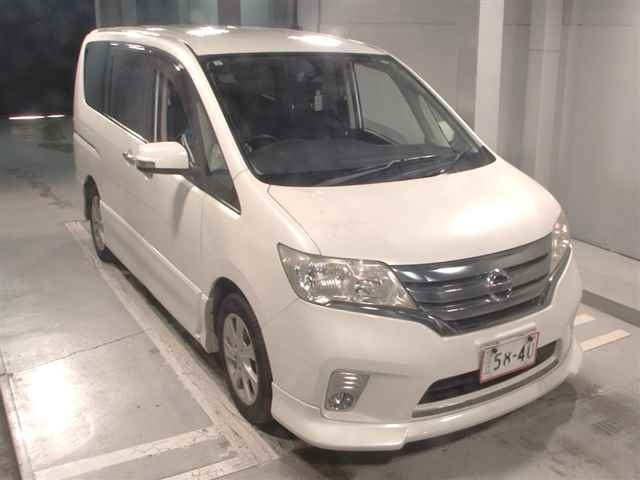NISSAN SERENA 2011