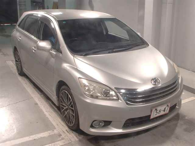 TOYOTA MARK X ZIO