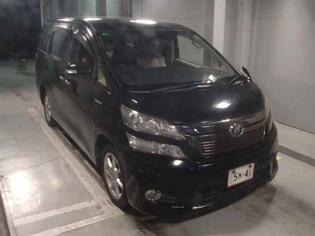 TOYOTA VELLFIRE 2013