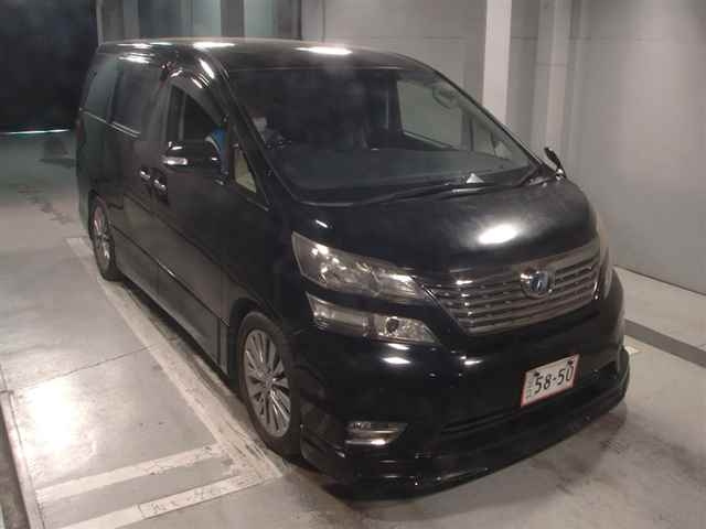 TOYOTA ALPHARD 2013