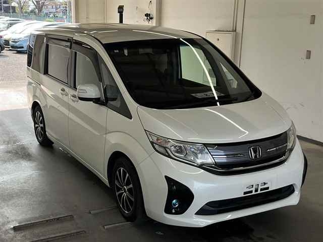 HONDA STEP WAGON 2017