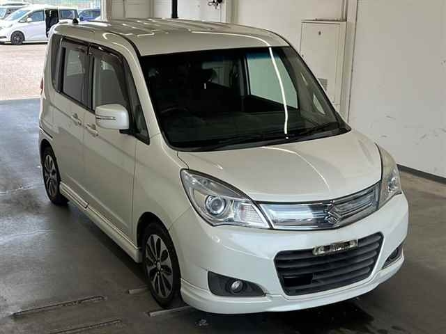 SUZUKI SOLIO 2014