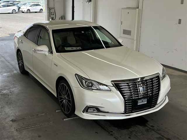TOYOTA CROWN 2016
