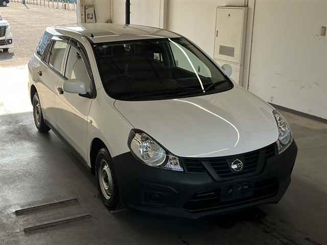 NISSAN AD