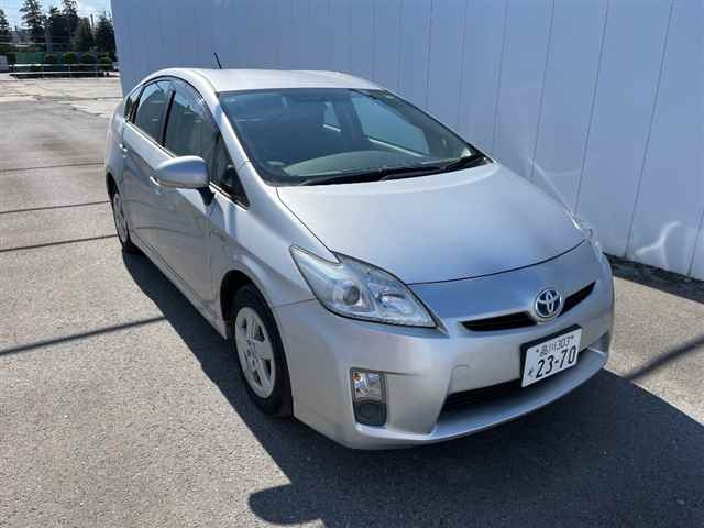 TOYOTA PRIUS 2012