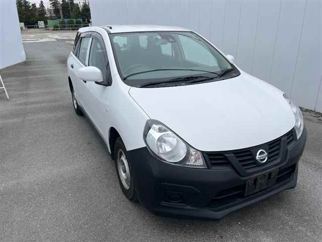 NISSAN AD