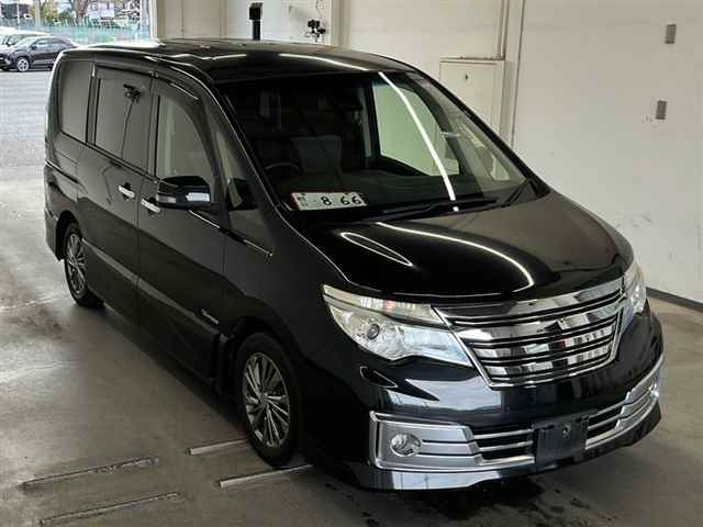 NISSAN SERENA