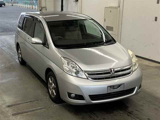 TOYOTA ISIS 2010