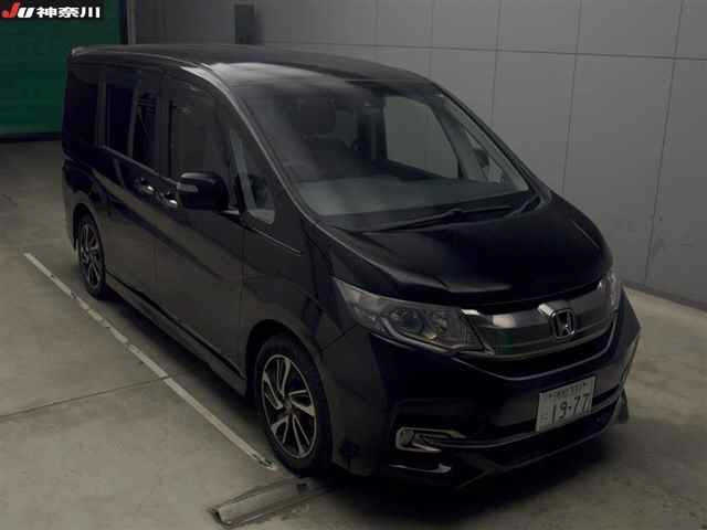 HONDA STEP WAGON 2017
