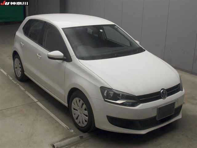 VOLKSWAGEN POLO 2012