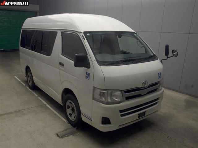 TOYOTA HIACE VAN 2012