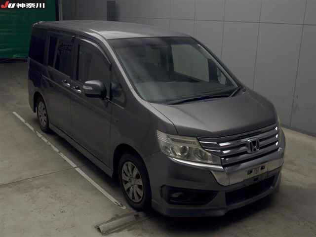 HONDA STEP WAGON 2012
