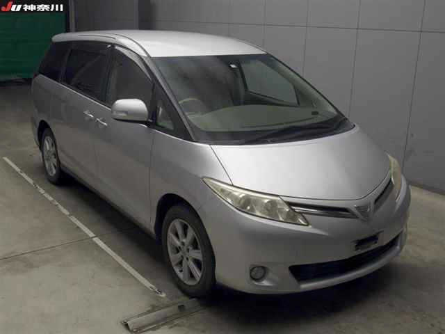 TOYOTA ESTIMA 2010