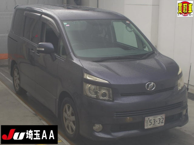 TOYOTA VOXY 2008