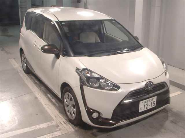 TOYOTA SIENTA 2015