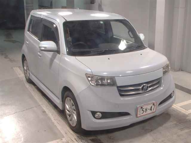 TOYOTA BB