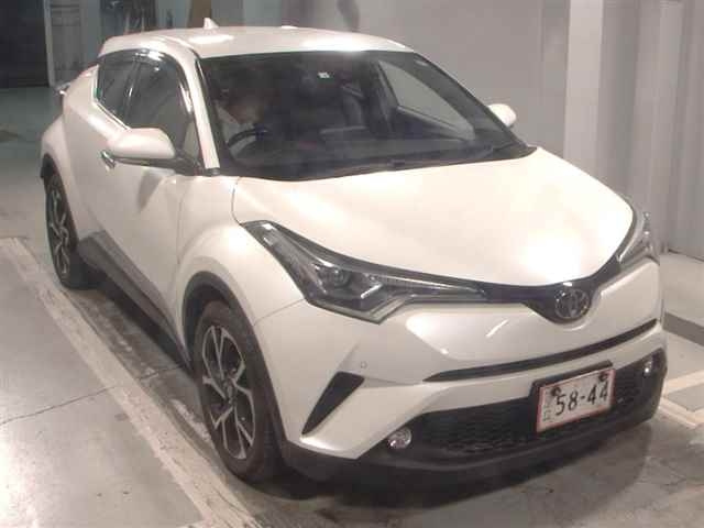 TOYOTA C-HR 2018
