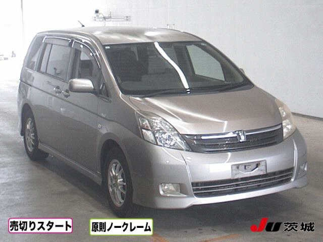TOYOTA ISIS