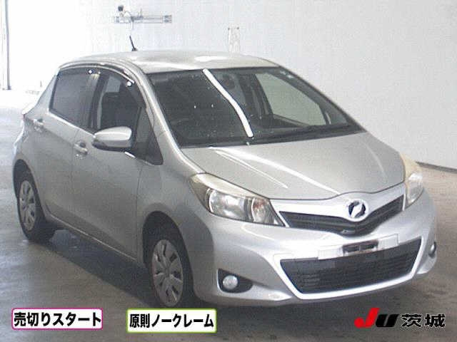 TOYOTA VITZ 2012