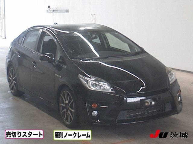 TOYOTA PRIUS 2012