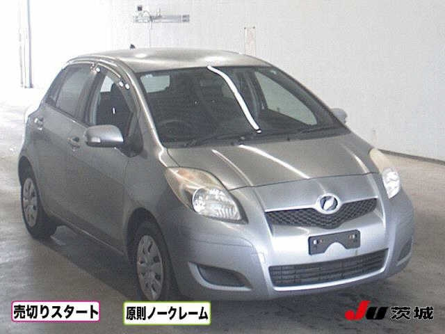 TOYOTA VITZ 2009