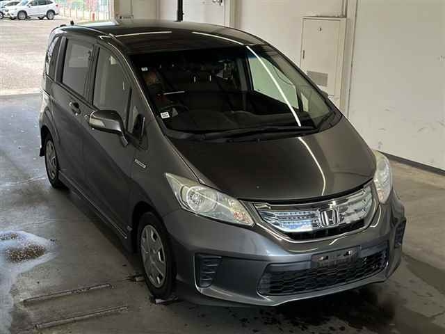 HONDA FREED 2012