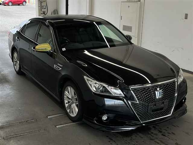 TOYOTA CROWN 2013